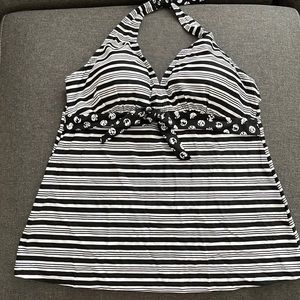 Cute brand new tankini top! Brand New! Black & White- Large